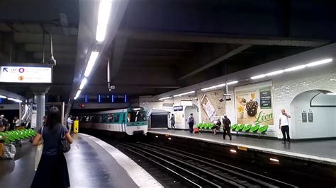 Arrivée Départ d MF77 Non Rénovée du Métro 7 YouTube