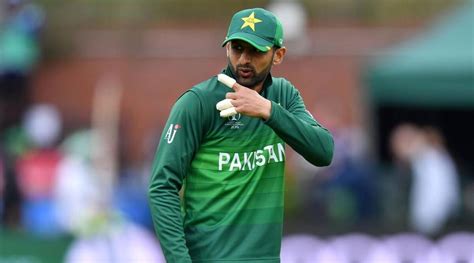 Shoaib Malik Posts Cryptic Tweet Questioning Pakistan Cricket Team