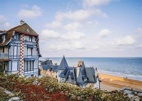 20 Beautiful French Coastal Towns To Visit