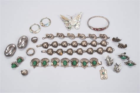 Lot Collection Of Vintage Mexican Sterling Silver Jewelry