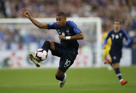 Mbappe, Giroud score as France makes successful return home