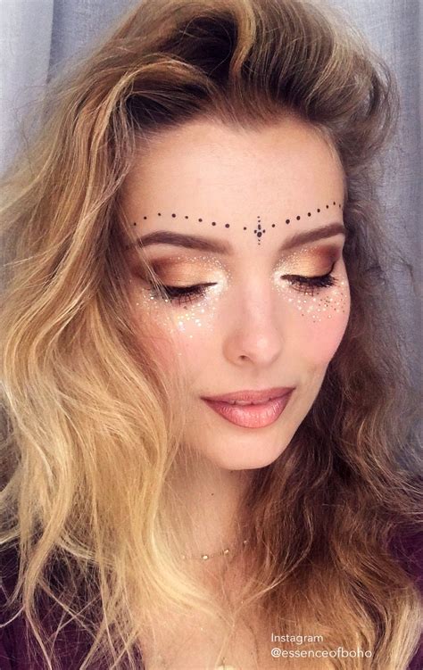 Glitter Freckles Festival Make Up Music Festival Look Festival Makeup