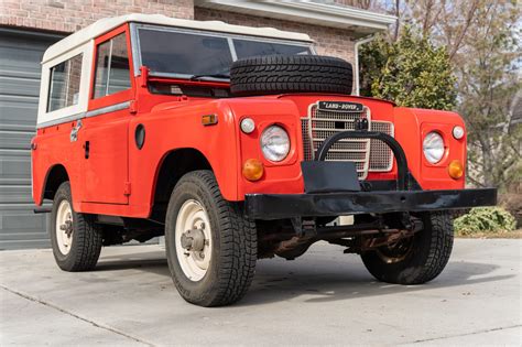 No Reserve For This Red Land Rover Series Iii Still Up And Running Strong Autoevolution