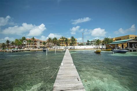 15 BEST Beaches In Ambergris Caye: Most Beautiful Spots