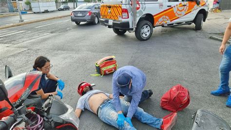 Hombre Resulta Lesionado Al Derrapar Moto En Que Viajaba