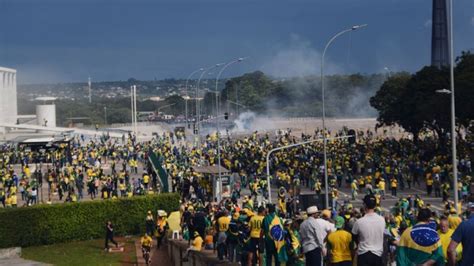 Criminosos Invadem Plenário Do Stf Congresso Nacional E Palácio Do Planalto Cnn Brasil