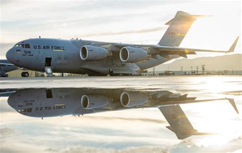 Boeing Wins $216 Million Contract for C-17 Globemaster Services ...