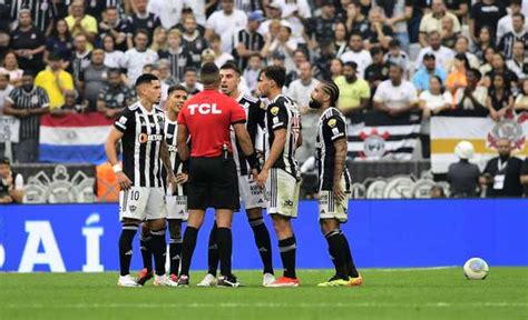 Atlético Mg Fará Reclamação à Cbf Sobre Arbitragem De Jogo Contra O