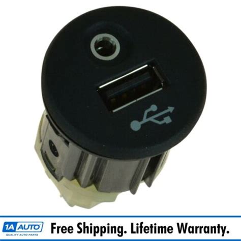 Oem Bh A Usb Auxiliary Port Jack Plug For Nissan Juke New