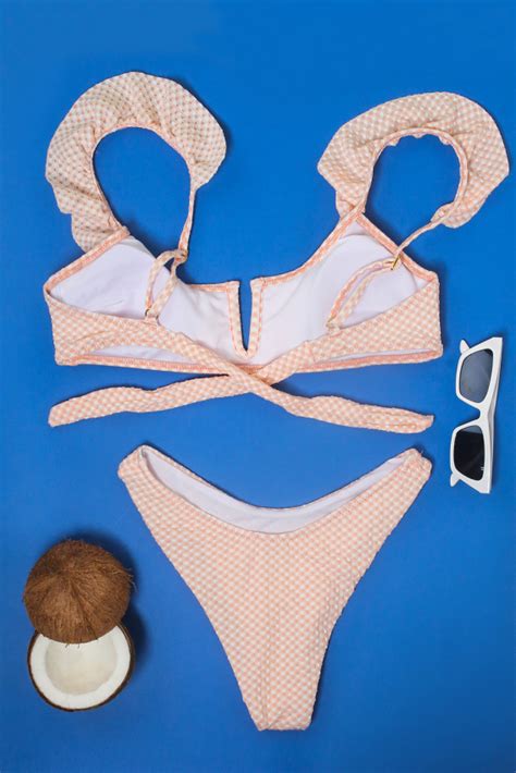 Nude Set Bikini With Ruffles Ligglo