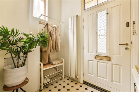 Small Entryway Ideas That Make Lasting Impression