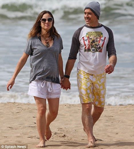 6 Hot Sexy Susan Downey Bikini Pics