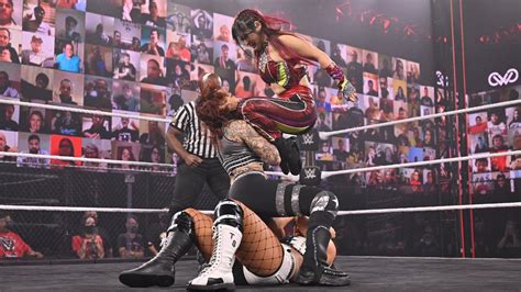 Io Shirai def. Mercedes Martinez and Toni Storm to retain the NXT Women ...