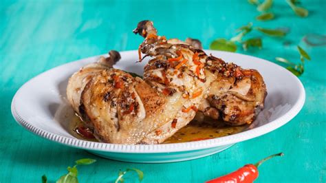 Best typical Portuguese chicken dishes