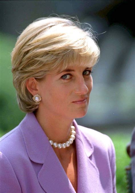 Prinzessin Diana So Würde Sie Heute Aussehen Mit 60 Jahren