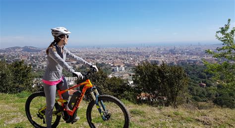 Tour In Bicicletta Elettrica Con Vista Su Barcellona Barcellona