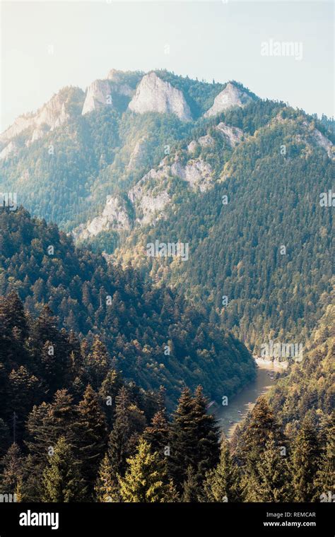 Mountain River Valley Landscape Beautiful Natural Scenery Dunajec