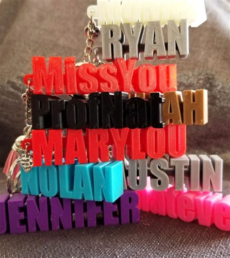 Personalized Name Keychain / Personalized Gift for Mom / - Etsy