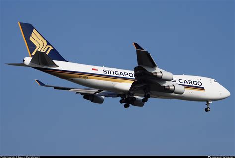 V Sfm Singapore Airlines Cargo Boeing F Photo By Suparat