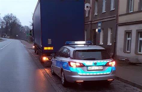 Pijany kierowca prowadził 40 tonową ciężarówkę Jechał do Czech