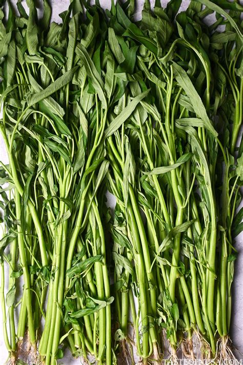What Is Morning Glory / Water Spinach / Kangkung? - Taste of Nusa