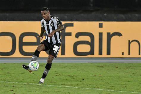 Botafogo Encaminha Venda De Marcelo Benevenuto Ao Fortaleza Mercado