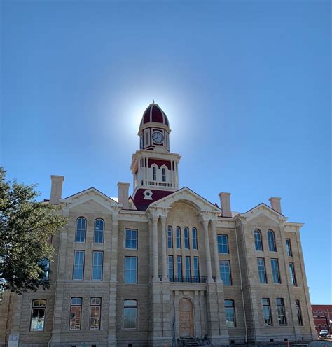 2022 restoration of the courthouse in Fannin county. Historical ...