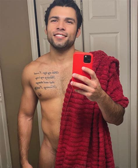 After Shower Selfie Scrolller