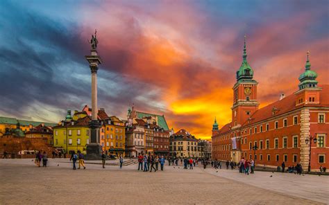 Descargar Fondos De Centroantiguo De Varsovia Polonia Atardecer