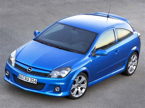 Photo N2 OPEL Astra GTC OPC RSIAUTO