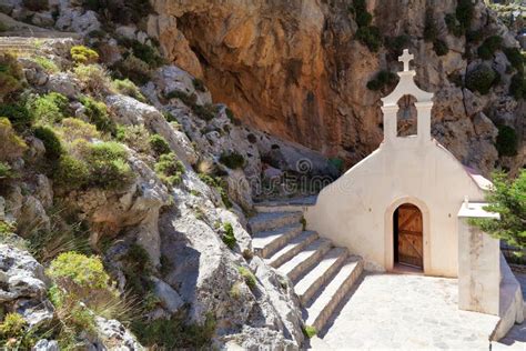 Kerk Van St Nicholas In De Kourtaliotiko Kloof Stock Foto Image Of