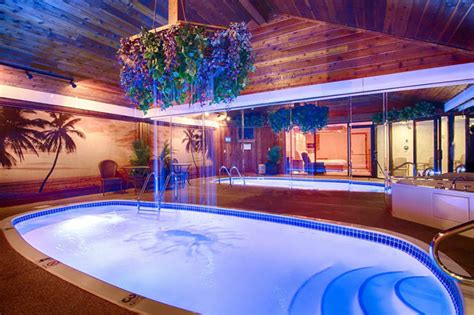 Downers Grove Il Sybaris Romantic Weekend Getaways In Chicago Milwaukee Indianapolis