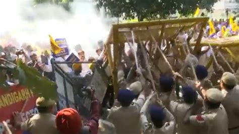 AAP Stages Protests Across States Clashes With Police Against Sanjay