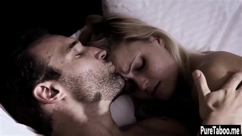 Sexy Babe Rode Guys Huge Cock XNXX