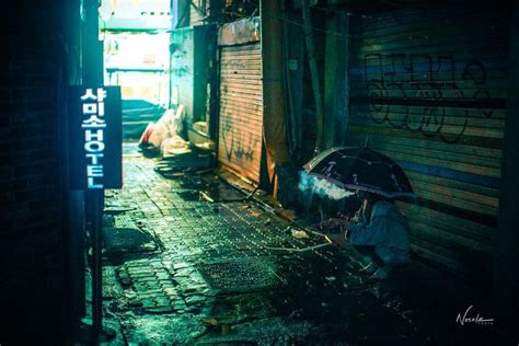 Photographer Noe Alonzo Shoots Stunning Rainy Photos Of Seoul With His