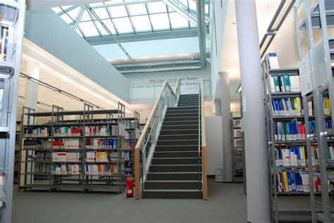 Bibliothek Der Oth Amberg Weiden Erneut Mit Drei Sternen Ausgezeichnet