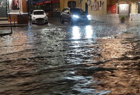 Non Si Placa Londata Di Maltempo Allerta Arancione In Calabria