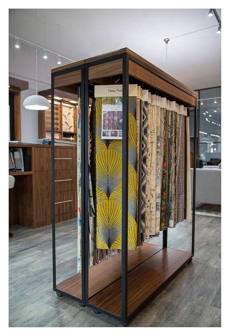 Showroom In Loughton Lex Blinds Dise O Tiendas De Ropa Muebles