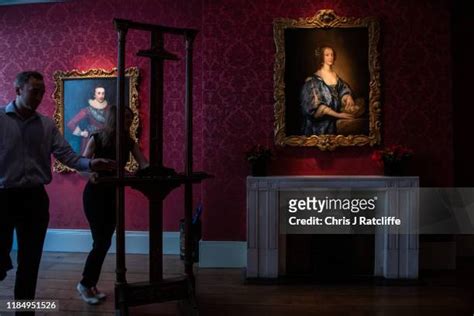 Mary Van Dyck Photos Et Images De Collection Getty Images