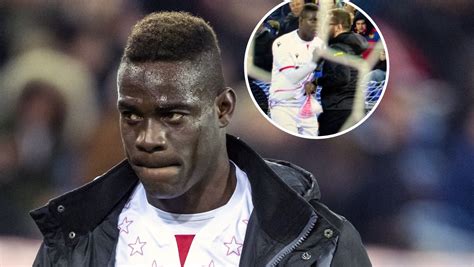 Super League Mario Balotelli Risque Gros Après Un Doigt Dhonneur Blick