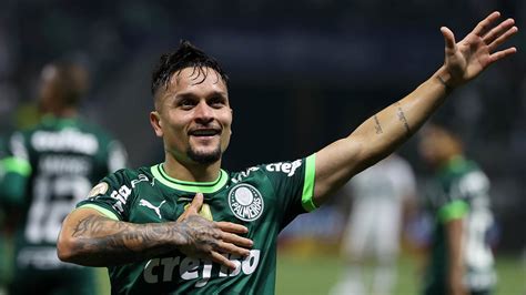 Artur Exalta Vit Ria Do Palmeiras Ap S Sequ Ncia Inc Moda