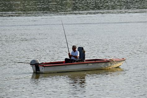 Free picture: fisherman, fishing boat, fishing gear, fishing rod, summer season, boat, water ...