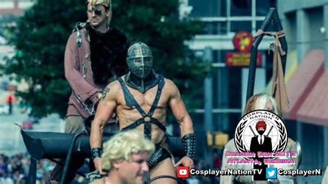 Lord Humungus of The Road Warrior Mad Max 2 @ Dragon Con by Cosplayer ...