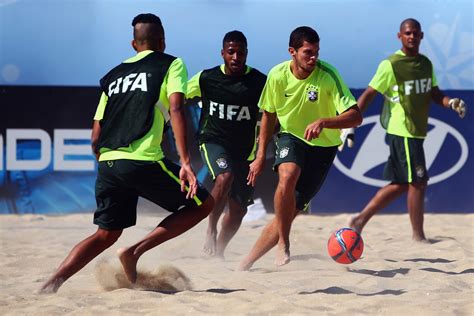 Sele O Brasileira De Beach Soccer Abre Temporada Em Santos