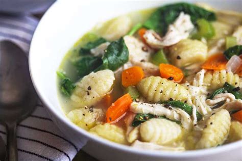 Sopa De Pollo Y Oquis Recetas De Pasta