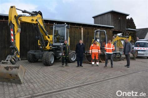 Bauhof der Stadt Mitterteich verfügt jetzt über zwei Bagger Onetz