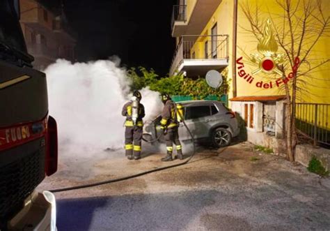 Aiello Del Sabato Auto In Fiamme Nella Notte