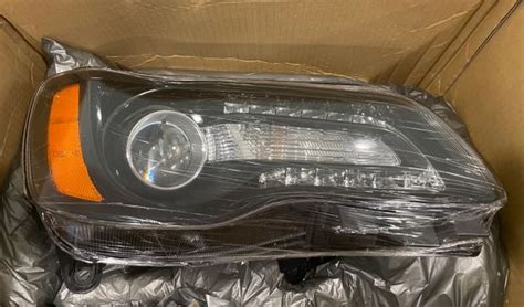 Tyc Headlight Right Passenger Side For Chrysler New In