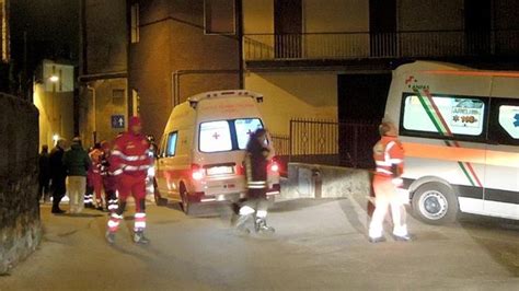 Botte Al Sindaco Di Caslino DErba Durante Un Sopralluogo Cronaca