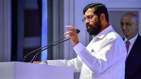 Eknath Shinde Calls Up Manoj Jarange Patil Reiterates Govt Resolve To